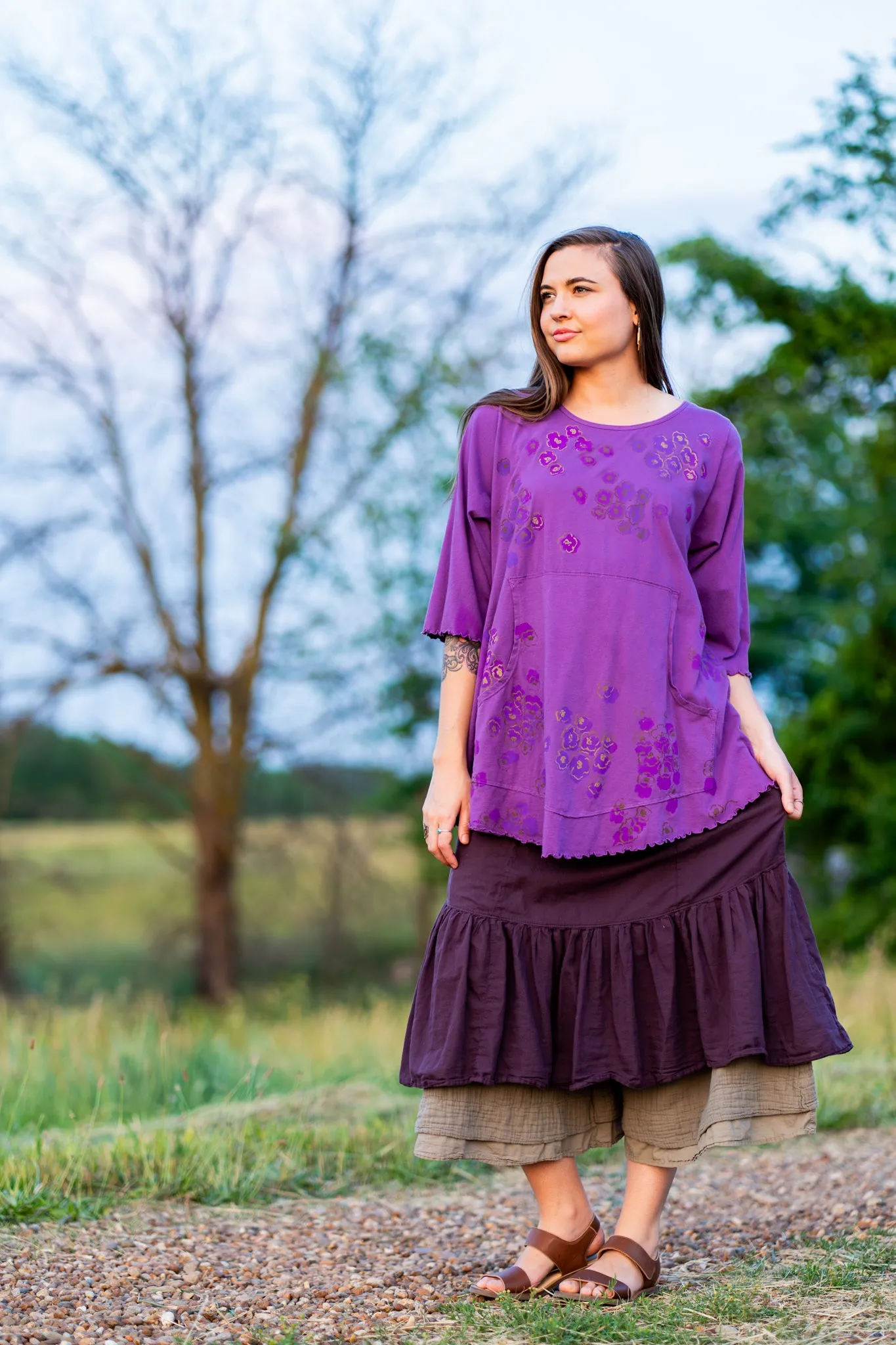 1602 Cafe Pocket Tee Violet-P