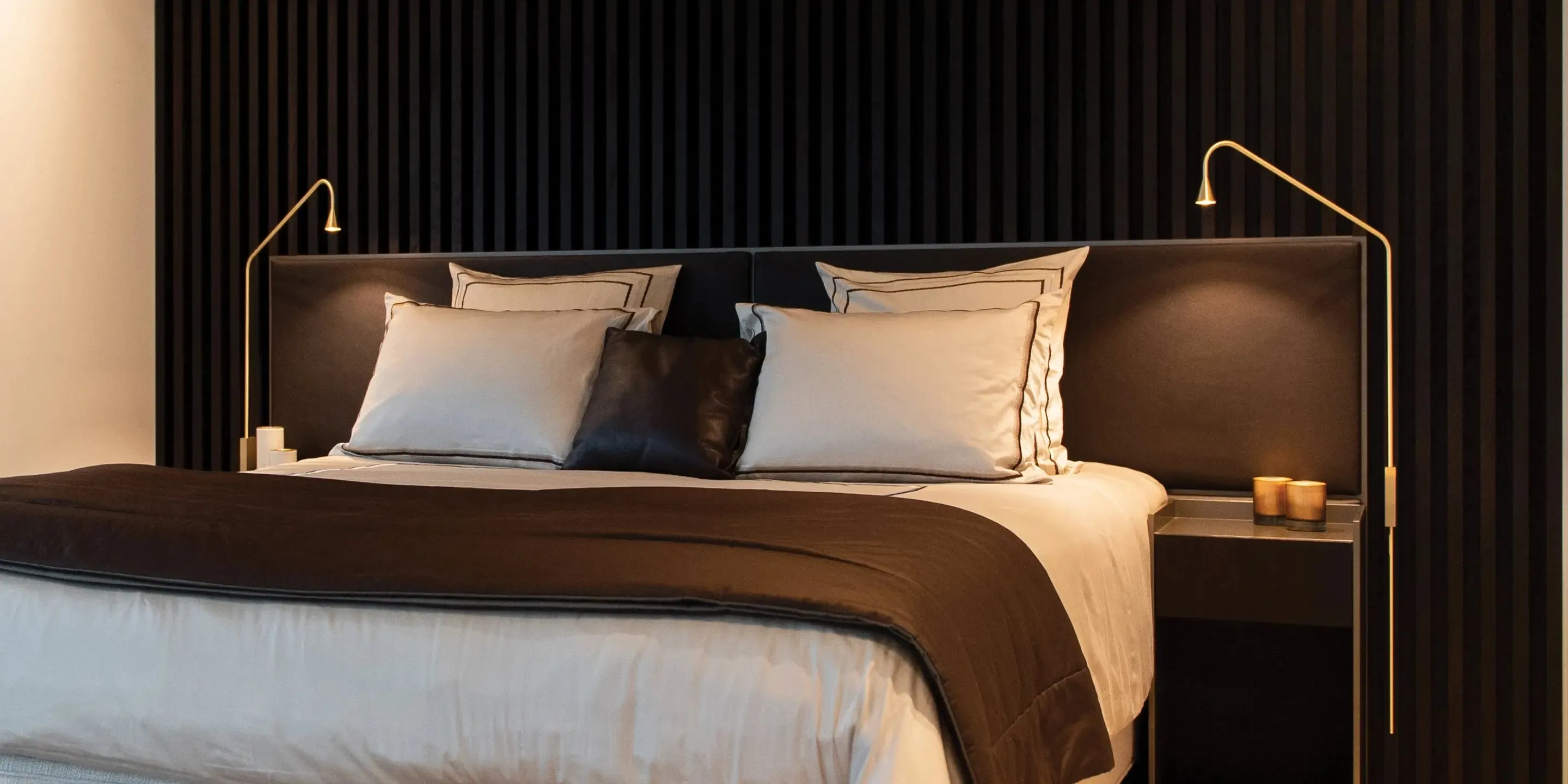 Austere - Wall Lamp
