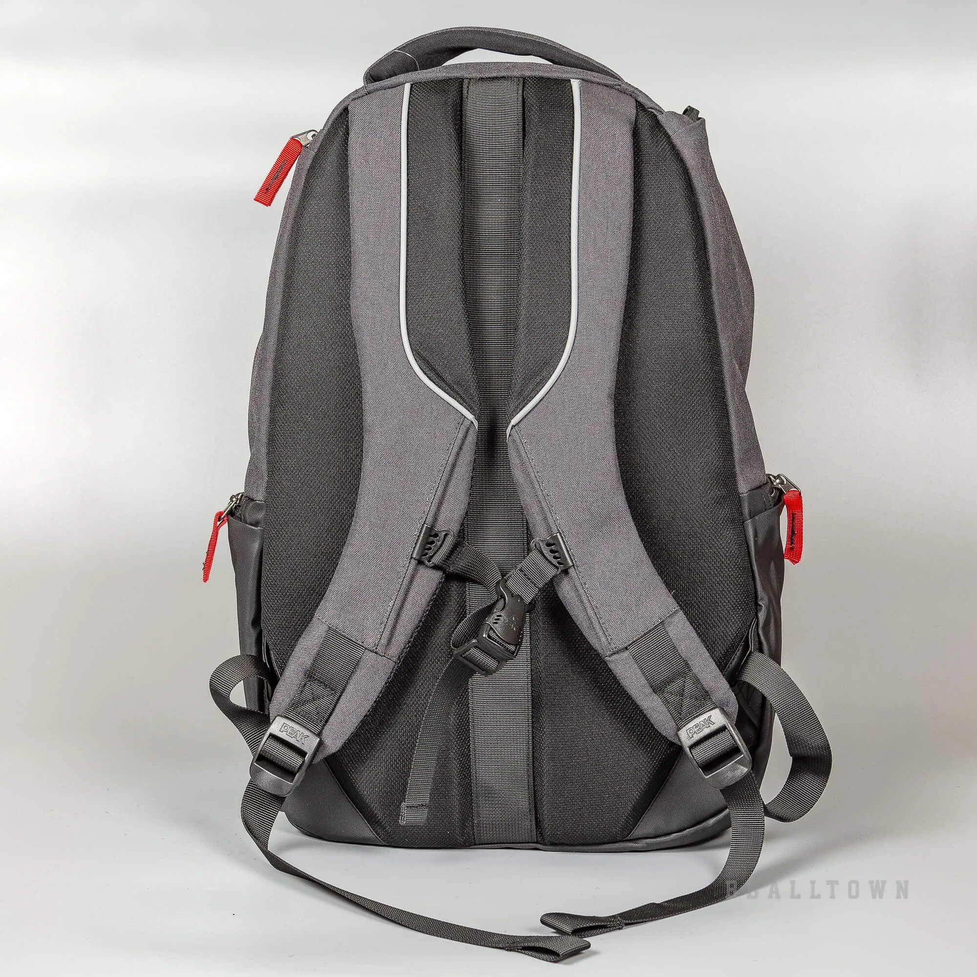 Batoh Peak Dwight Howard Series Backpack tmavošedý