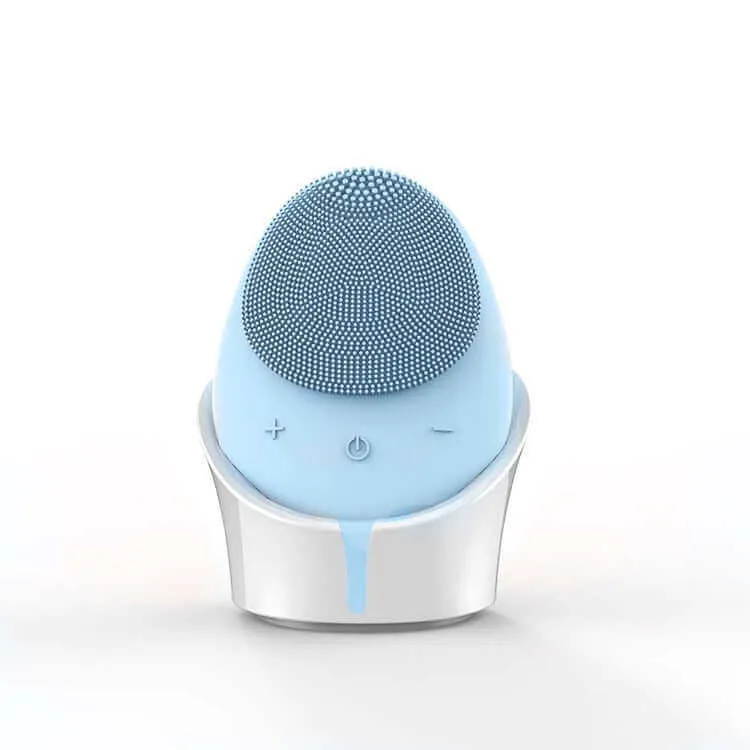Latest Soft silicone facial cleansing Brush Rechargeable
