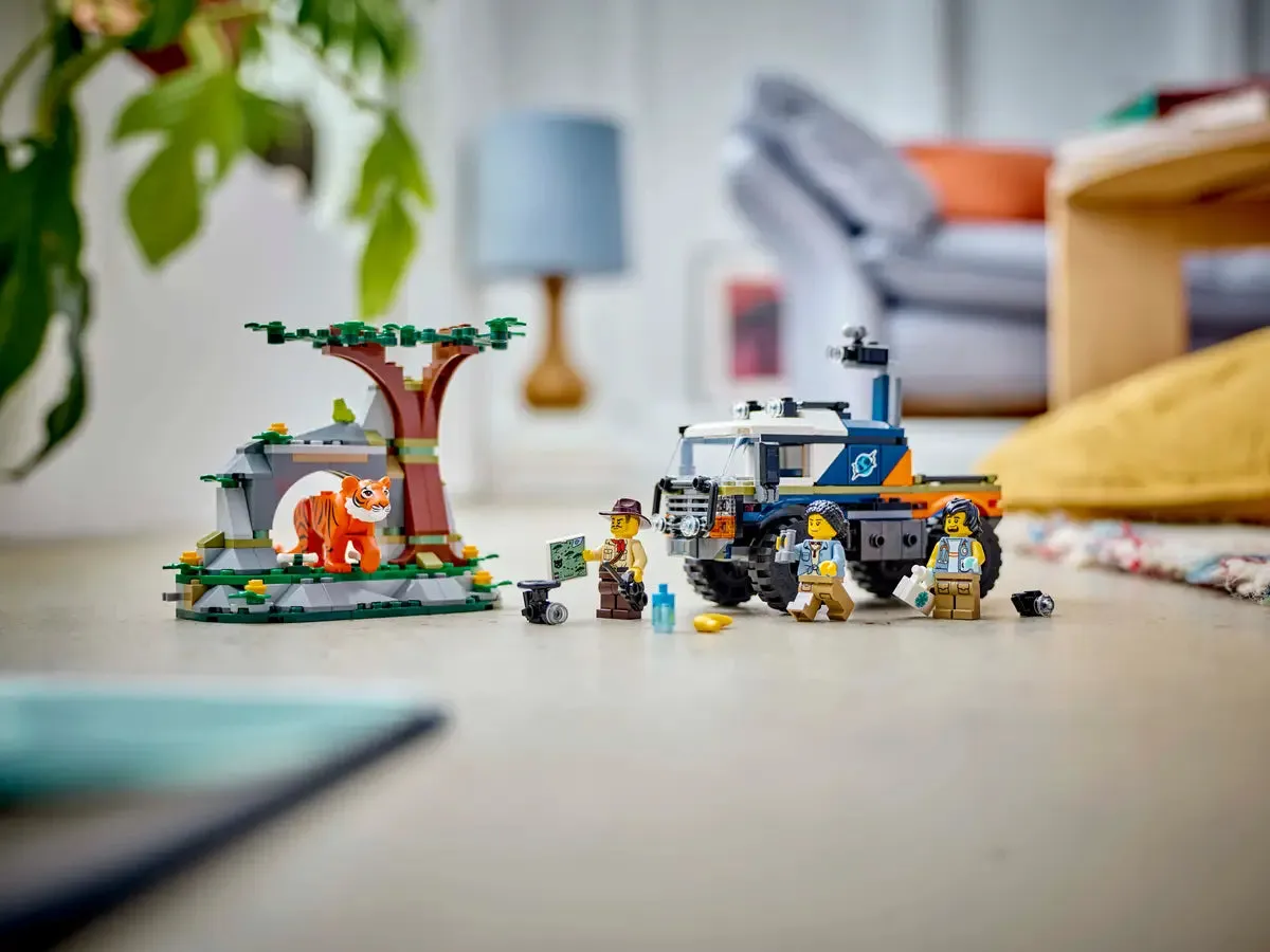 Lego Jungle Explorer Off-Road Truck  (60426)