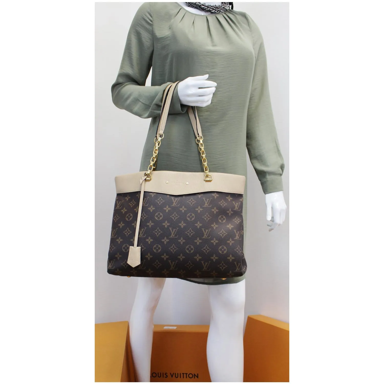 LOUIS VUITTON Pallas Chain Shopper Monogram Canvas Shoulder Bag Dune - 15% OFF