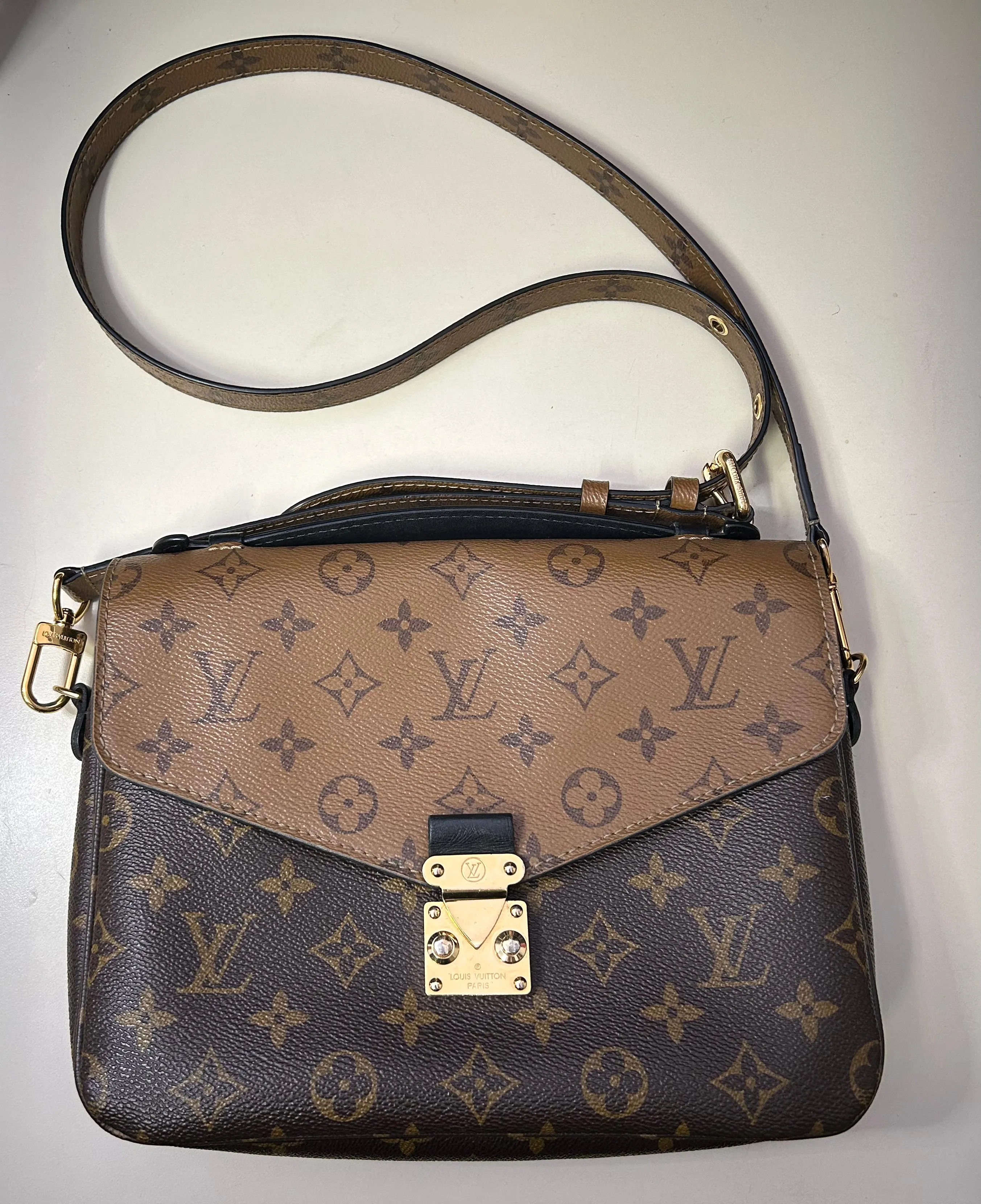 Louis Vuitton Reverse Métis