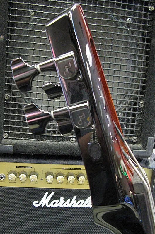 NS Design WAV Electric Upright Bass