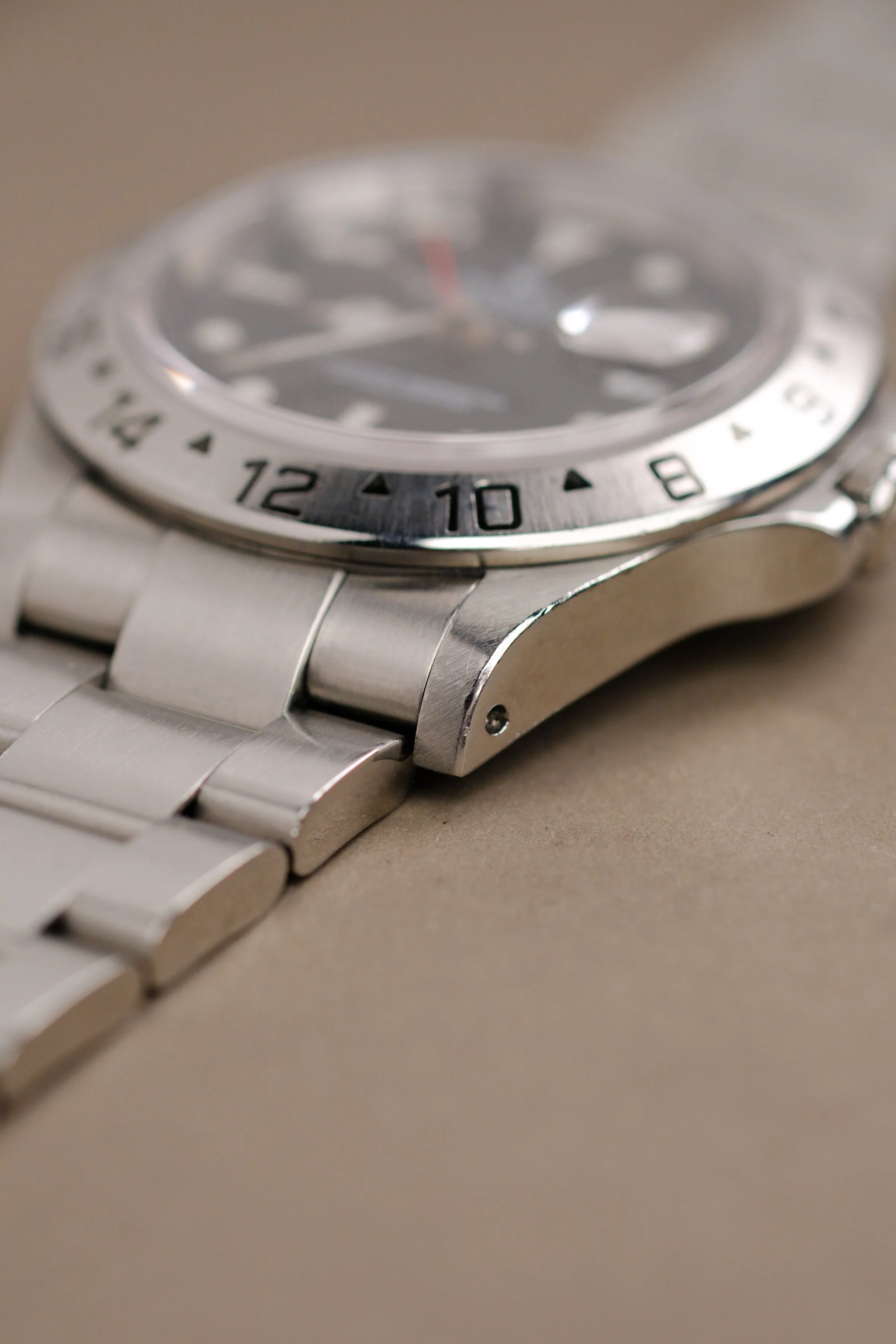 Rolex Explorer ii 16570 w/ RSC - 2001