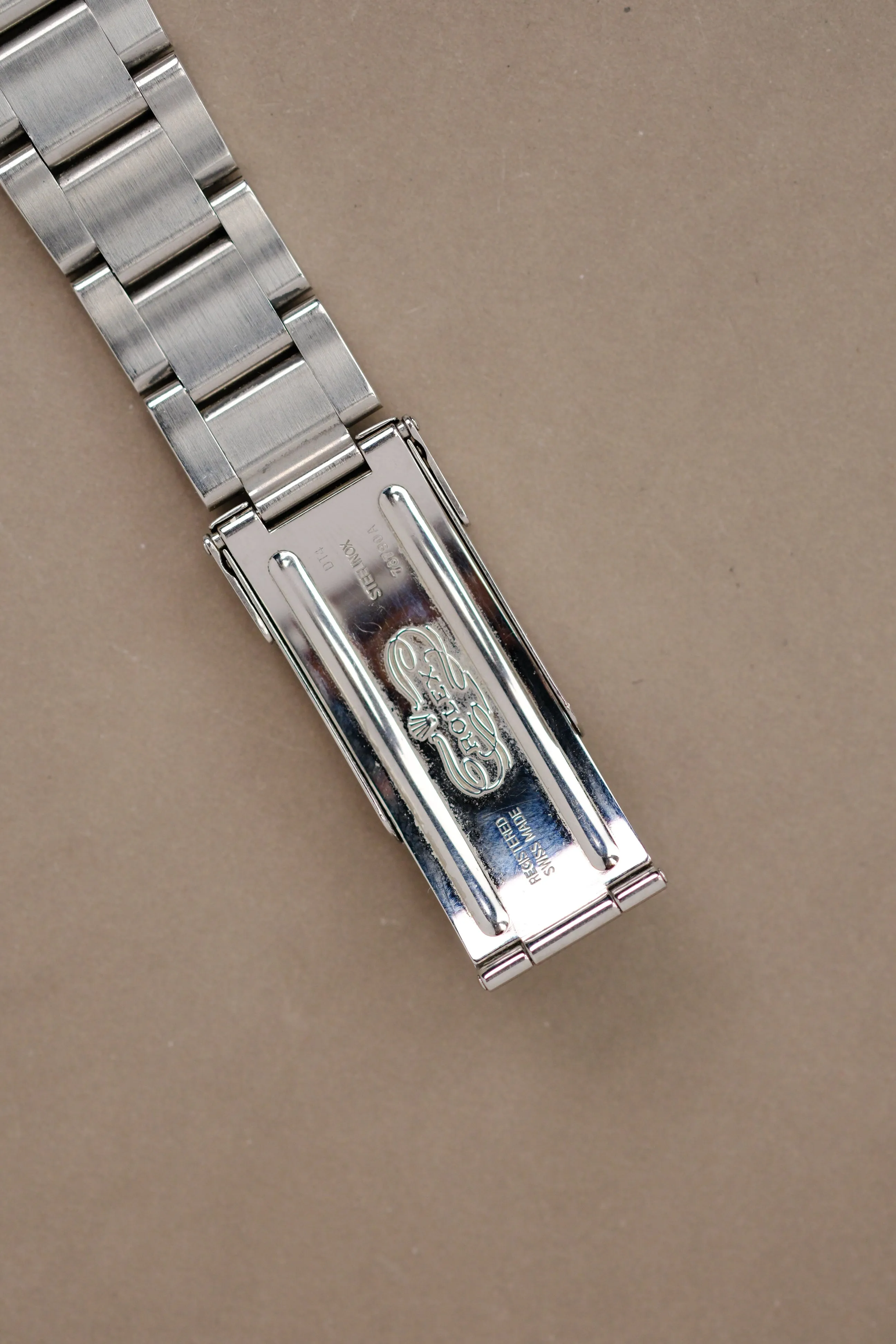 Rolex Explorer ii 16570 w/ RSC - 2001