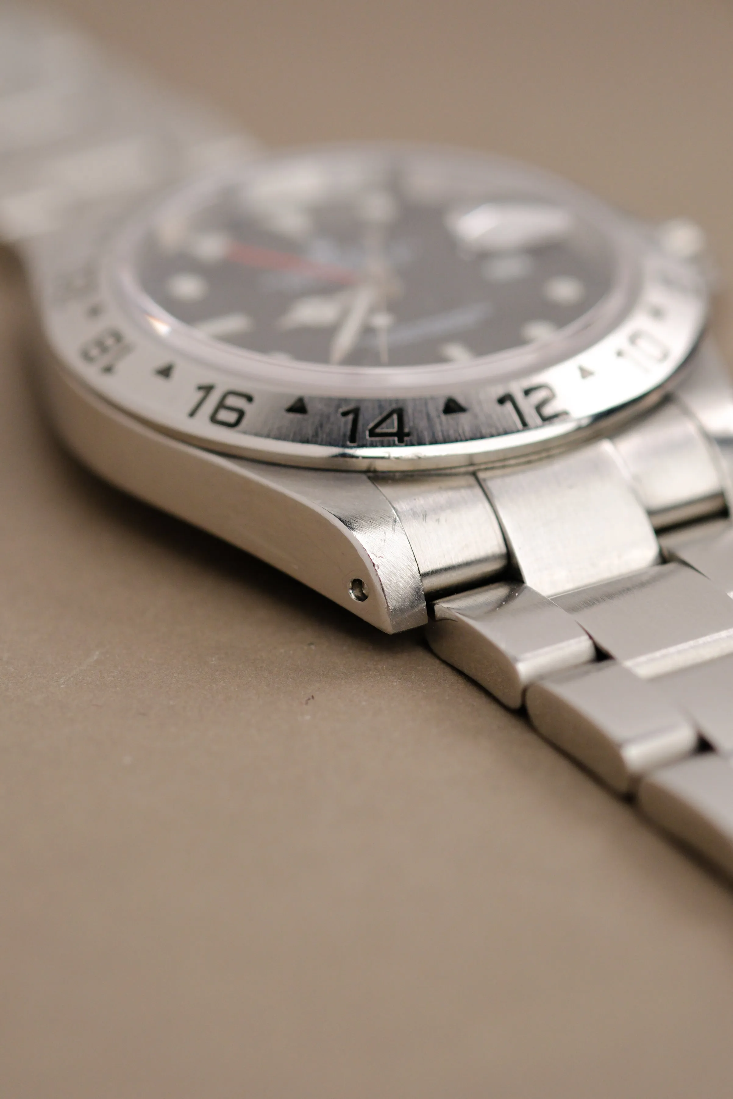 Rolex Explorer ii 16570 w/ RSC - 2001