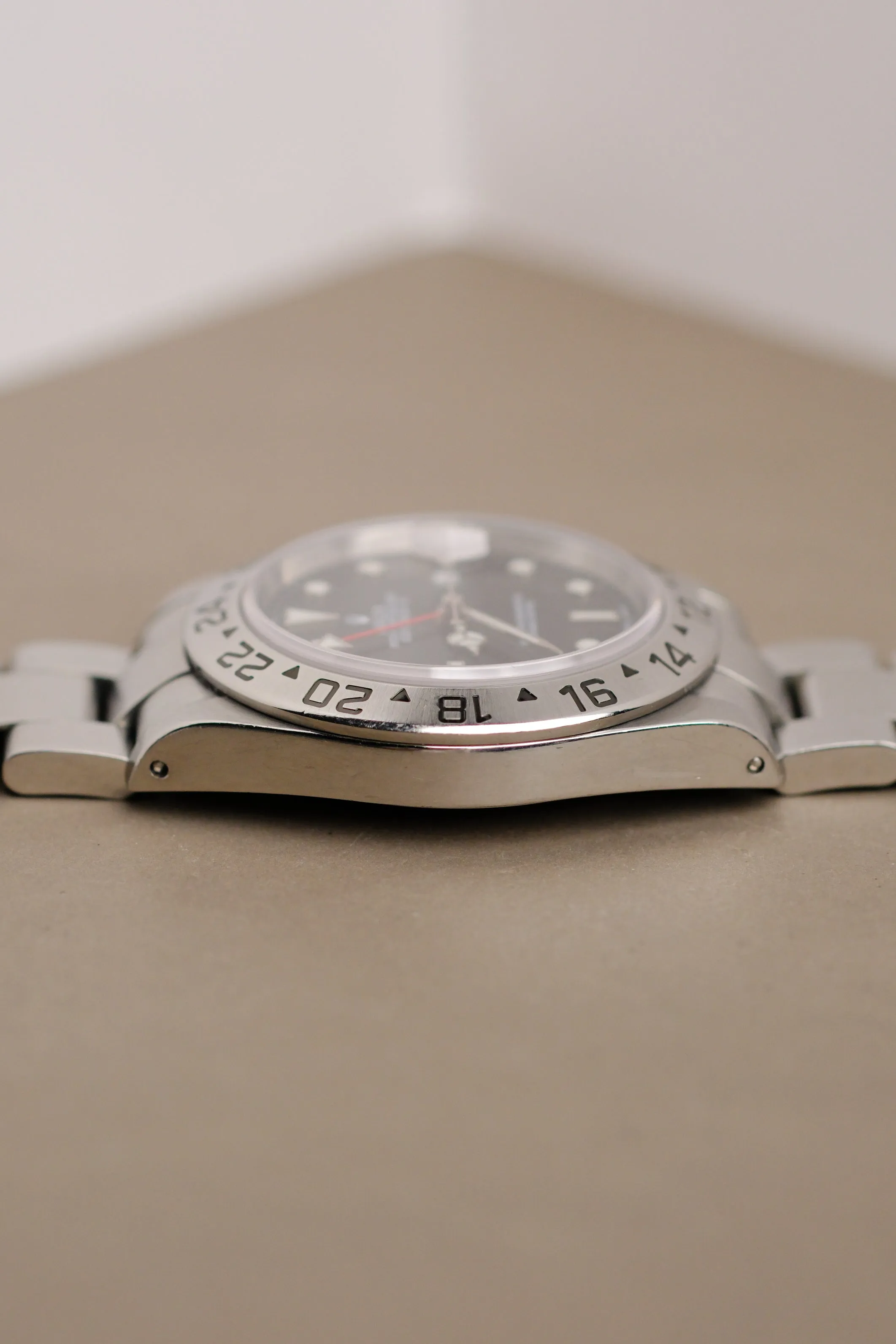 Rolex Explorer ii 16570 w/ RSC - 2001