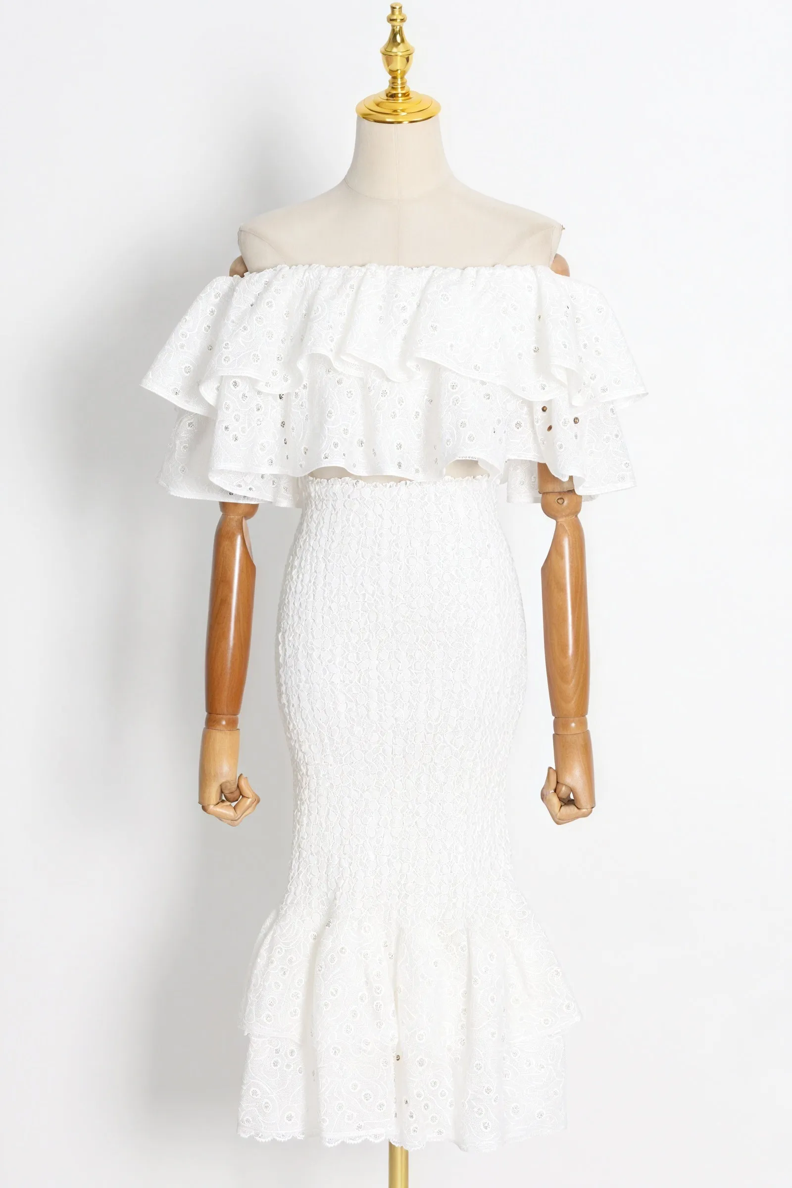 Ruffled Two-Piece Set: Effortless Style