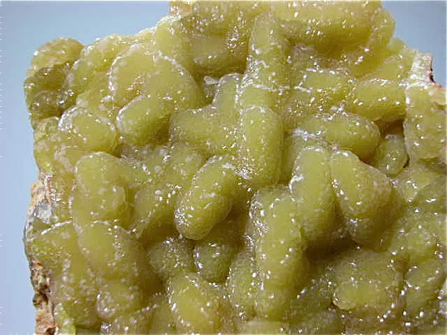 Smithsonite, Rush Creek District, Marion County, Arkansas, Collected c. late 1970s, Dr. Perry & Anne Bynum Collection, Miniature 1.5 x 6.0 x 6.0 cm, $125.  Online 11/2 SOLD