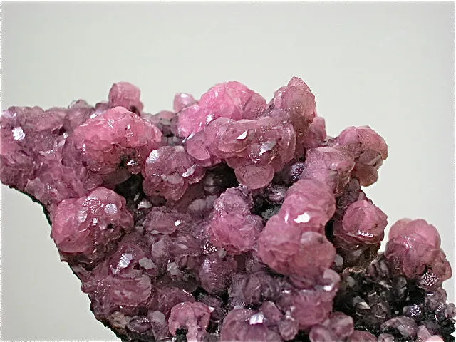 Smithsonite, Tsumeb Mine, Namibia 3.3 x 4.8 x 8 cm $3000. Online 9/06